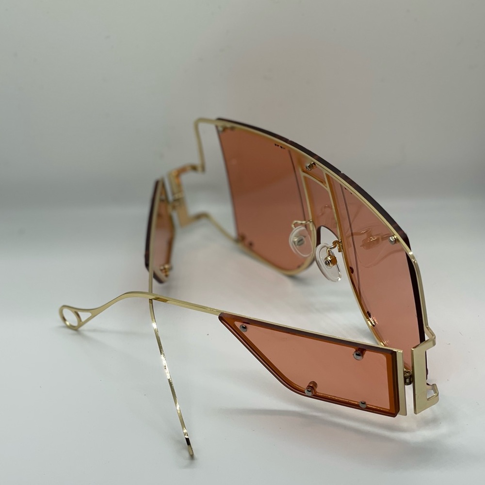 New! Oversized sunglasses